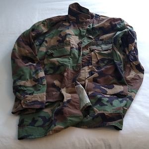 U.S. Army green camo shirt jacket
